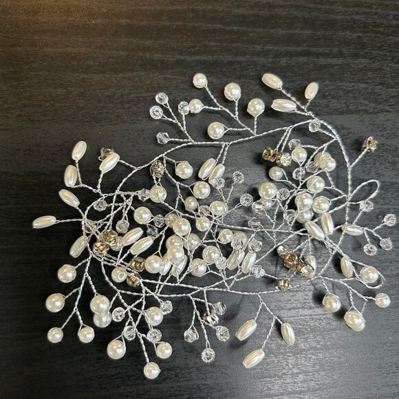Crystal & Pearl Hair Wreath - Picture 2 of 4
